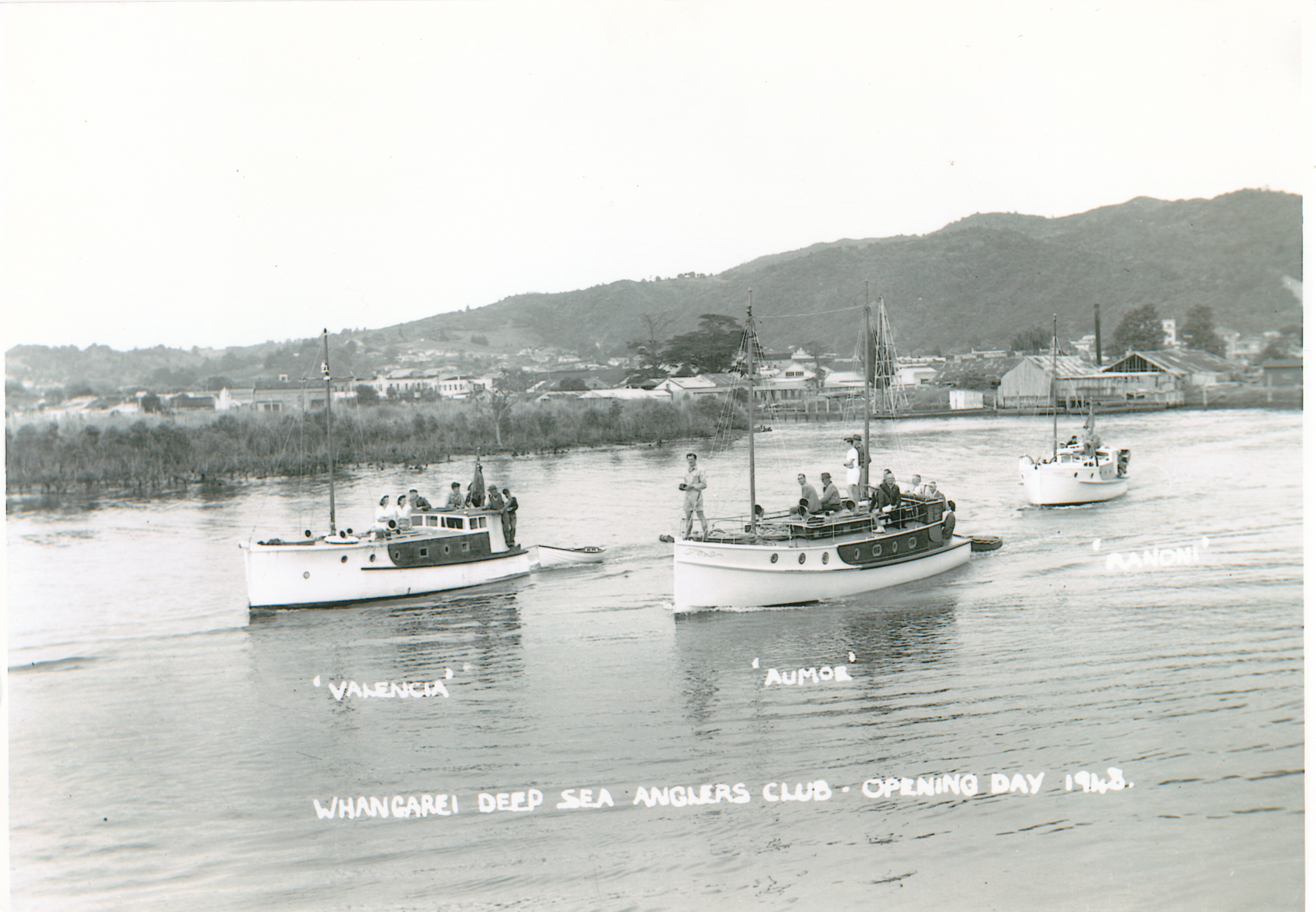 Valencia, Aumoe & Ranoni 1943