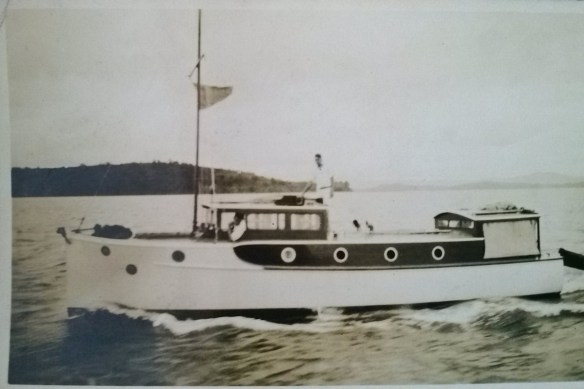 Anyone able to ID this Bridge decker?