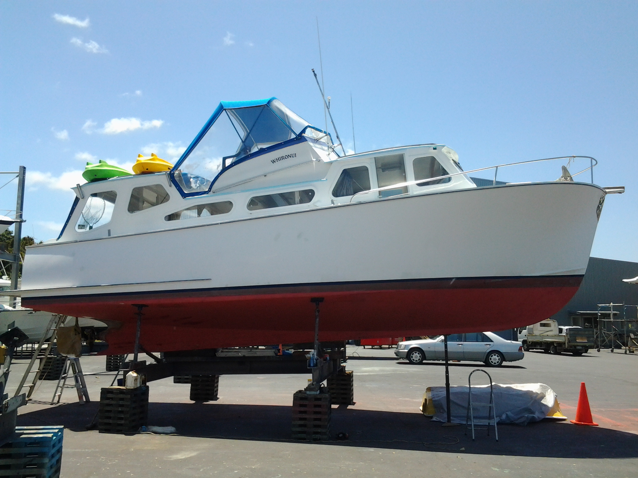 WHIRONUI BY SHIPBUILDERS AT GULF HARBOUR HAVING TLC 28.12.15 - 3