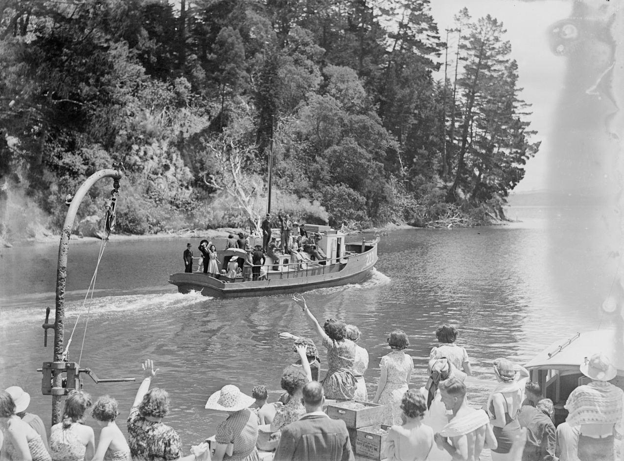 NANCIBEL - 223 - 1940s- MANSION HOUSE  BAY - T. COLLINS COLLECTION EX MUSEUM - I.D. PH-2013-7-TC-B808-07