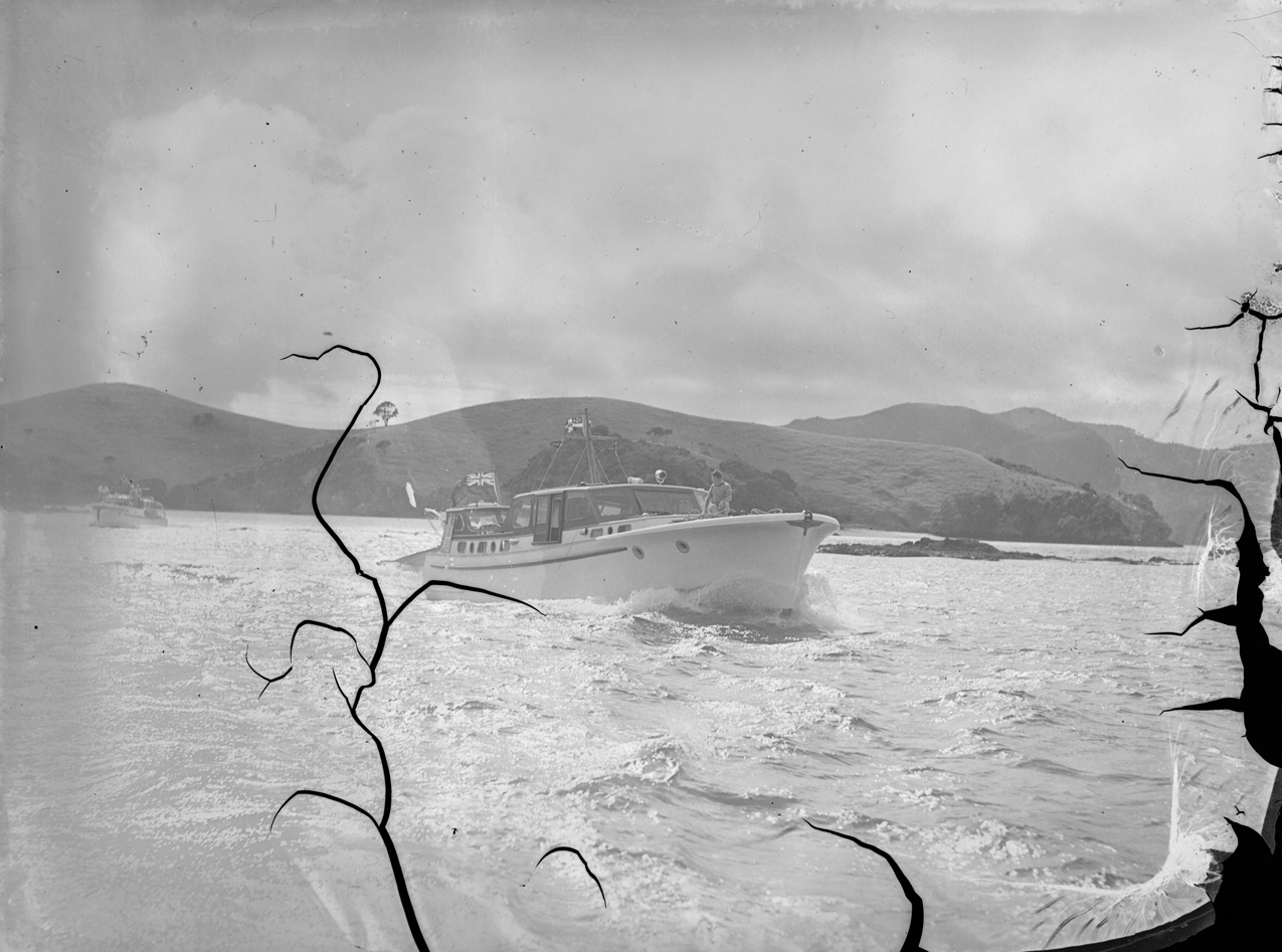 LADY EILEEN &amp; RANGINUI B.O.I. c1952 - TUDOR COLLINS COLLECTION EX MUSEUM I.D. PH-2013-7-TC-B470-15