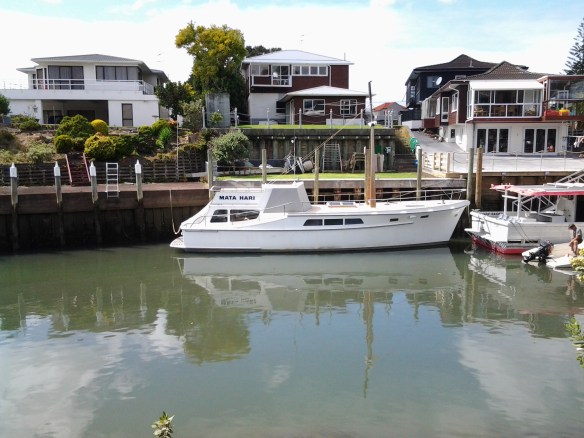 MATA HARI MILFORD MARINA - 18.3.15 - 1